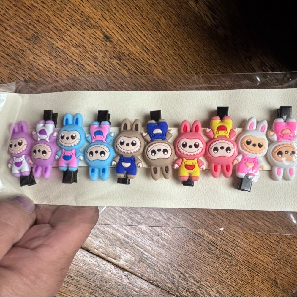 Cute Bunny Character Kids Hair Clips - Assorted Pastel Colors - Picture 2 of 3
